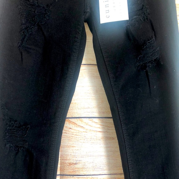 Skinny Lowrise Jeans 1 - Picture 2 of 7